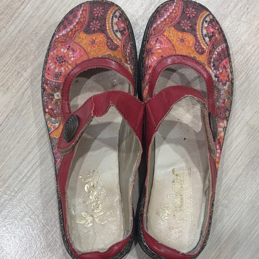 Rieker Women's Multicolor Paisley Flats